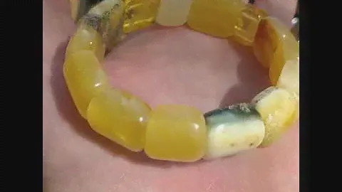 Natural Baltic amber bracelet. Hand made. Браслет из натурального янтаря. Ручная работа.
