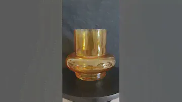 Small amber glass vase manufacturer in China