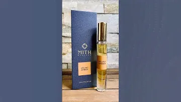 Perfume Review: Mith Velvet Amber. Beautiful, creamy, slightly woody vanilla-amber #perfume